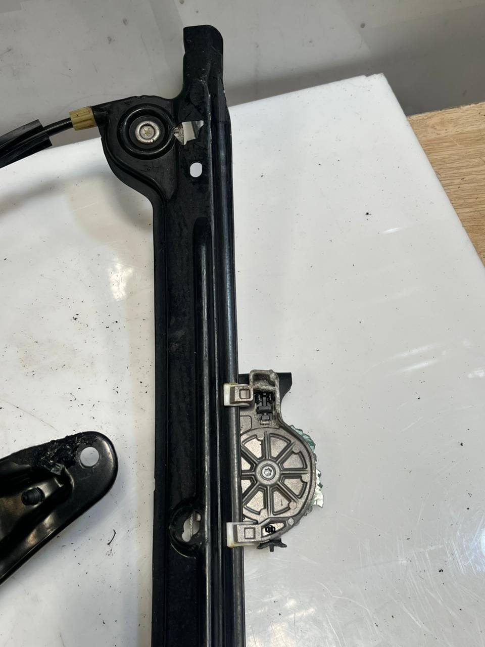 2013-2018 BMW 650i GT F07 6' F06 Rear Right Door Window Regulator 7275400 OEM
