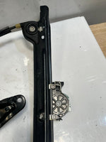 Bild in die Galerieansicht laden, 2013-2018 BMW 650i GT F07 6' F06 Rear Right Door Window Regulator 7275400 OEM