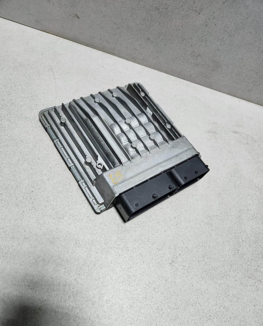 BMW 318i Engine Control Unit 7621178