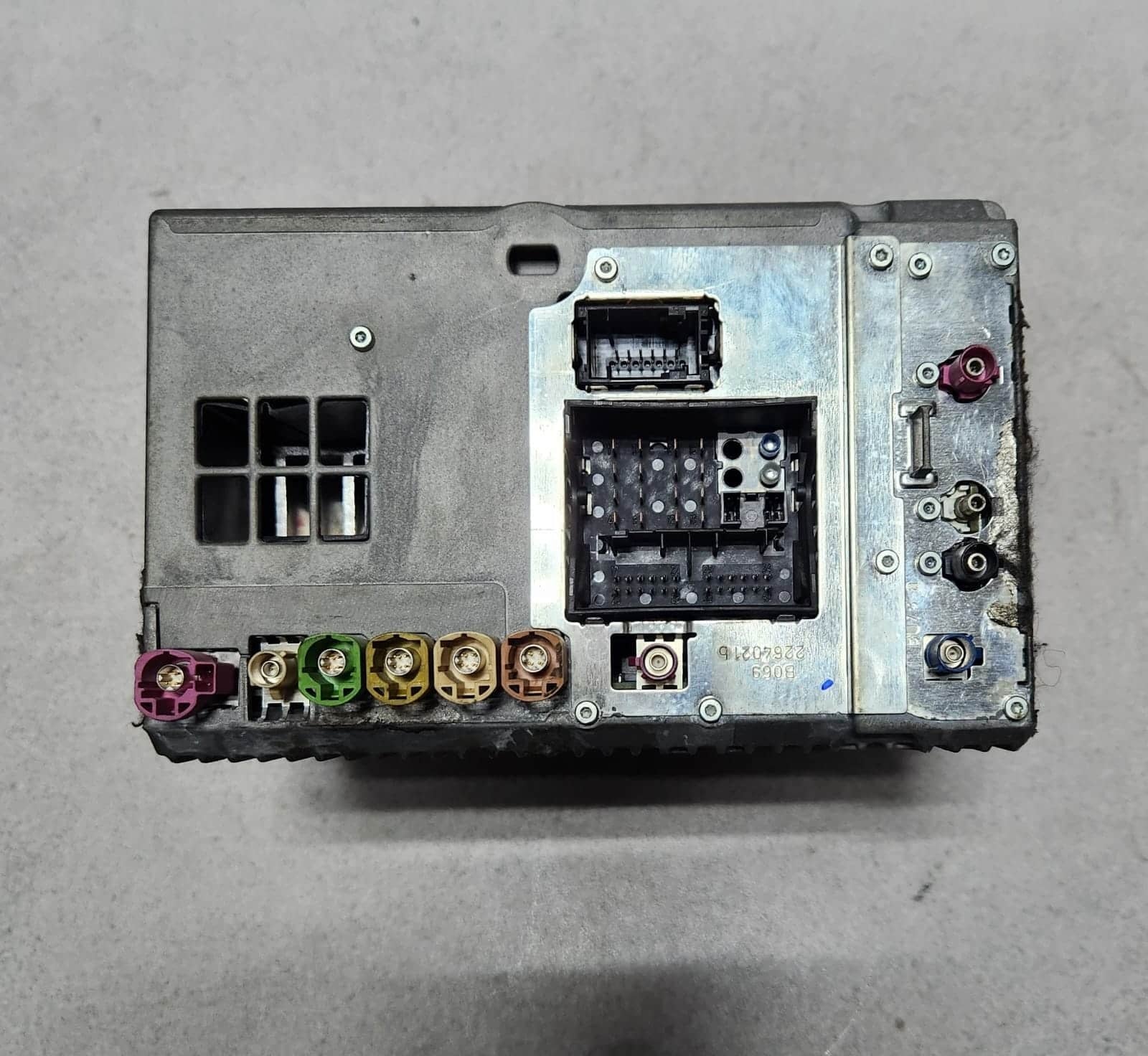2011-2013 BMW 528i Radio Navigation Head Unit 9311040 5 Series F10 528i 535i 