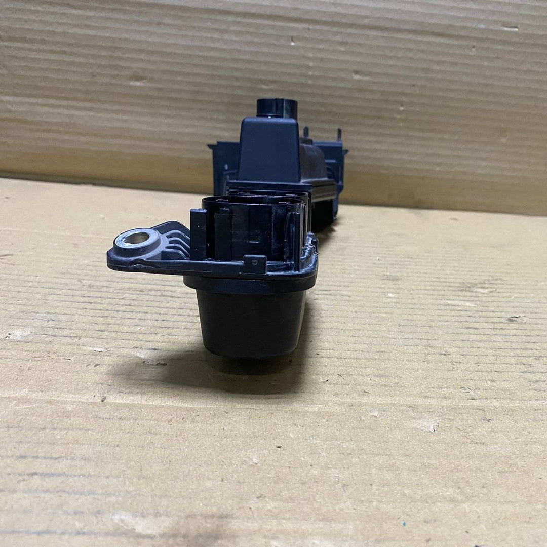 BMW Battery Terminal Voltage Splitter 9339825 G30, G31, G32, G11, G12, G01, G02 