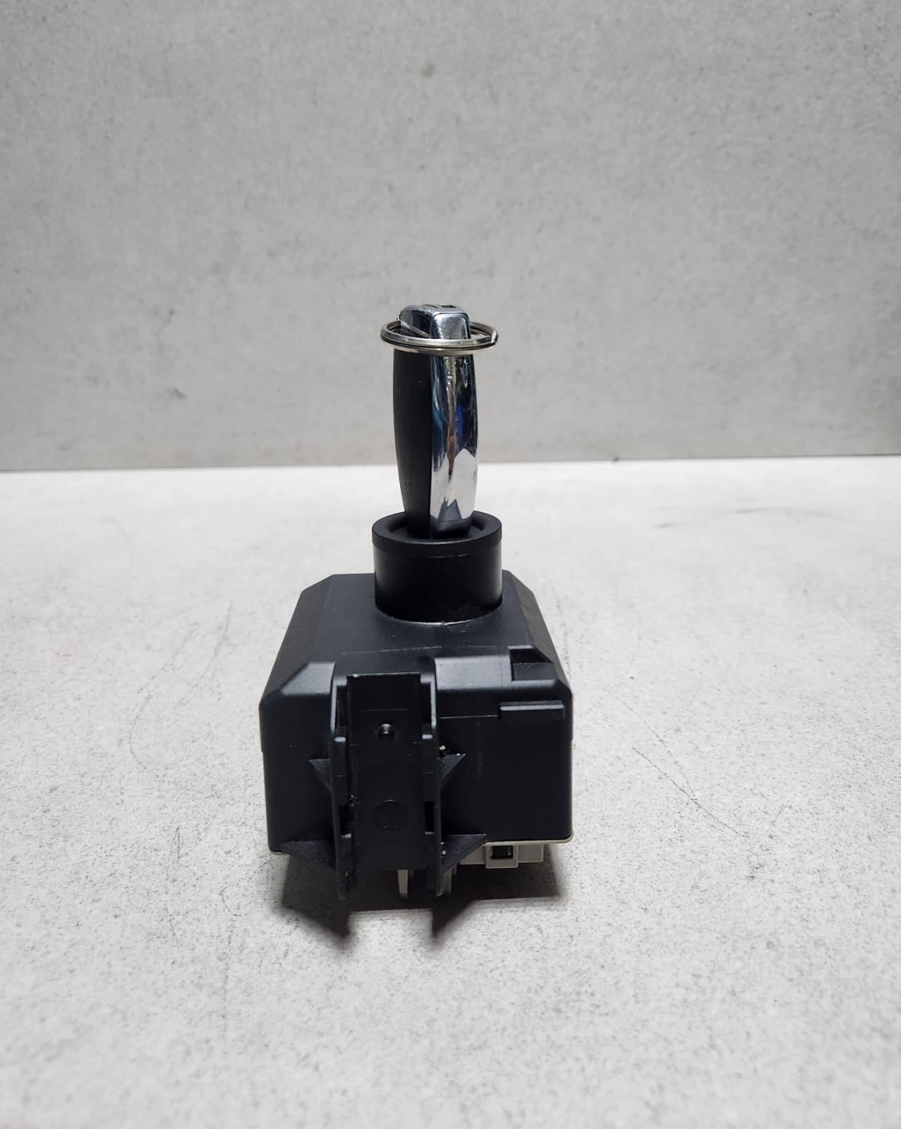 Mercedes-Benz GLA Ignition Switch A2469057503 GLA X156 W156