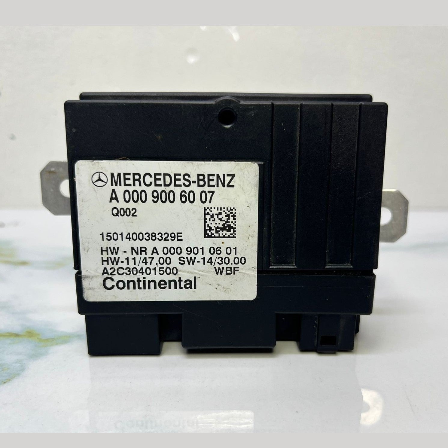2008-2018 Mercedes-Benz C300 Fuel Pump Control Module A 000 900 60 07 W205 C-Cla