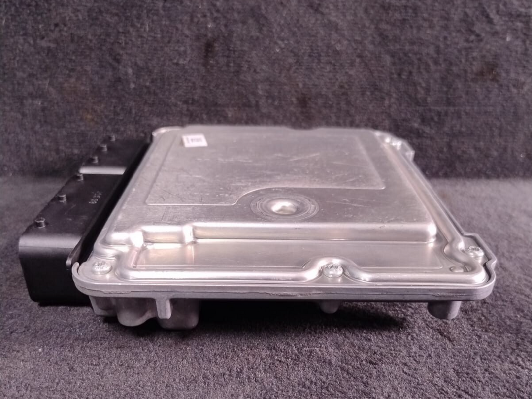 Automatic  BMW F10 F11 520d N47N 184HP Engine Control Unit ONLY  DDE 8574091