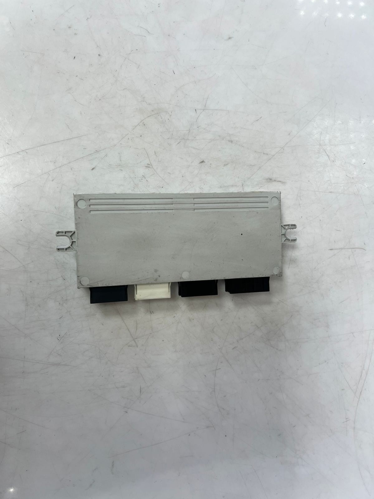 BMW F11 5 Series Tailgate Control Unit 7304901 OEM