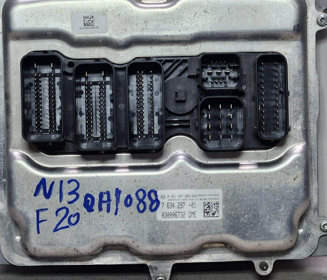 2017-2020 BMW 330i Engine Management Computer 7634297 1 Series F20 116i