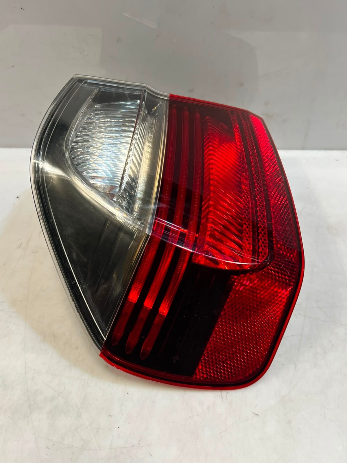 BMW  3 Series E90 TYC TAIL Light Rear Left RIGHT BACKLIGHT 0406879 0406880 OEM