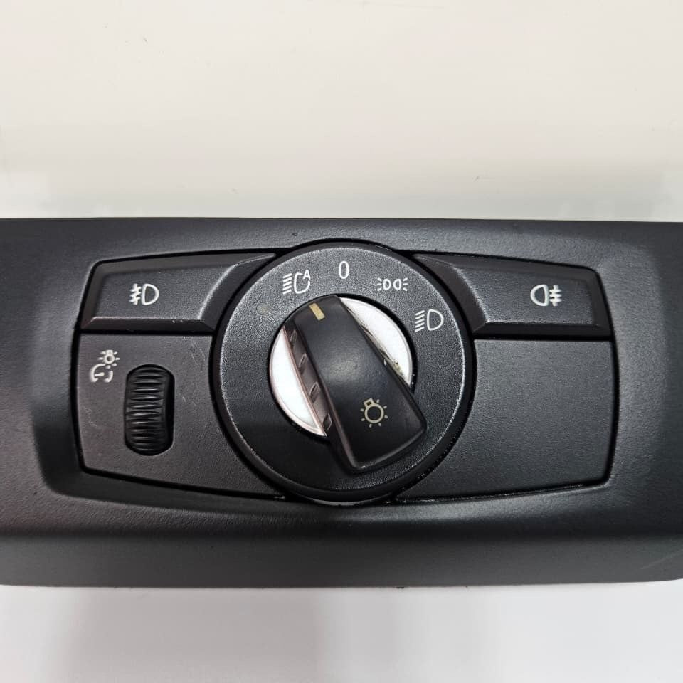 OEM BMW X5 E70 Headlight Switch 9134726