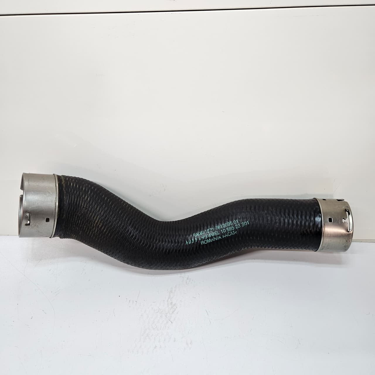 2012-2016 BMW 528i and 528i xDrive N20 2.0L Turbo Intercooler Hose 7612095