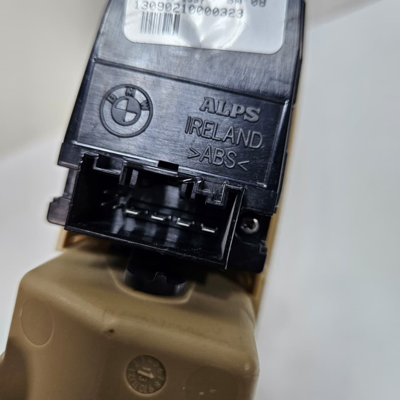 2010-2019 BMW 7 Series F01 F02 F03 F04 740i Rear Window Lifter Switch 9204862