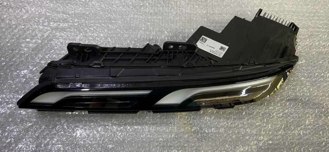 OEM 2023-2024 BMW 7 SERIES G70 LEFT DRL DAYTIME RUNNING LIGHT LED 9450079