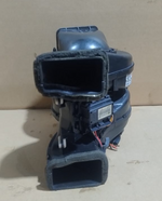 Load image into Gallery viewer, BMW F01 F02 F07 F10 REAR BLOWER UNIT BLOWER MOTOR RESISTOR P/N 9138176

