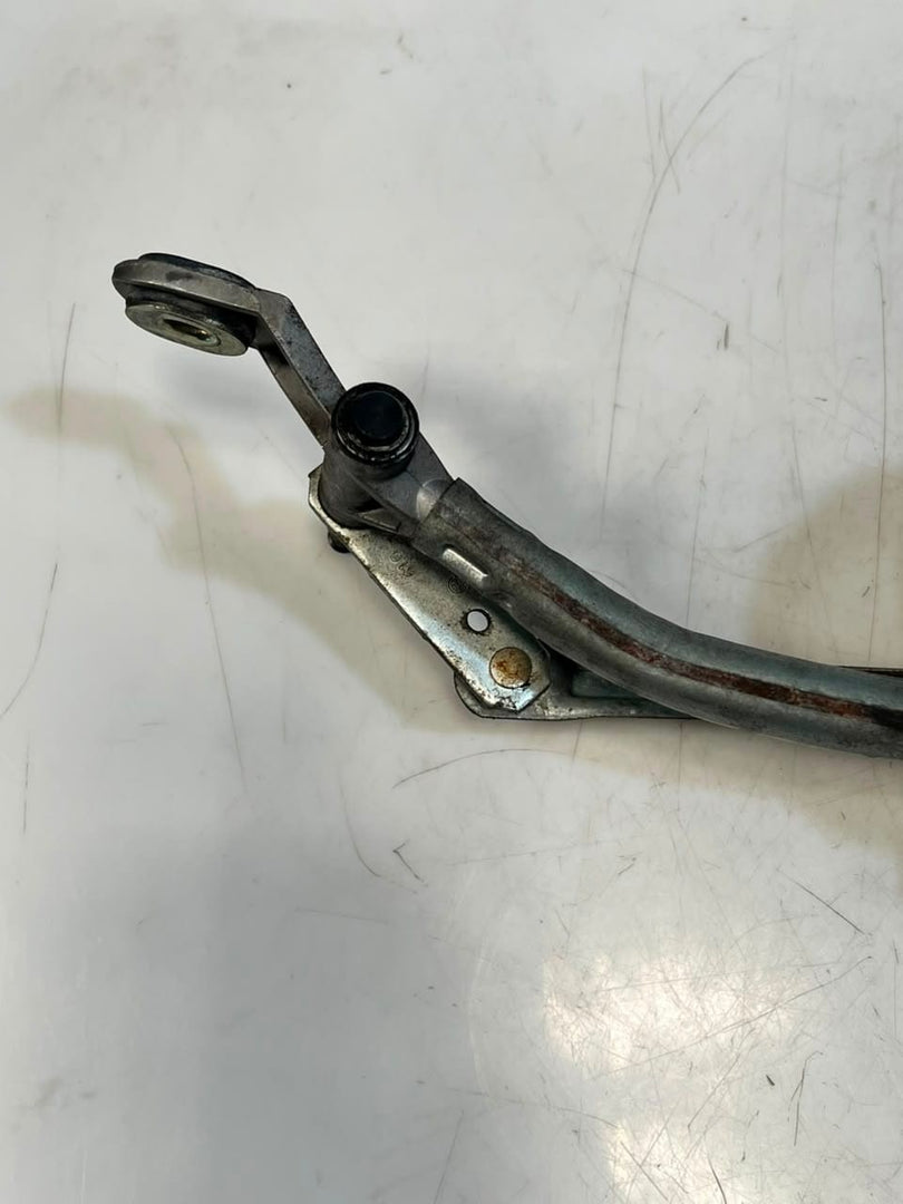 2010-2017 BMW X3 F25 Front Wiper Motor Linkage 7213290 OEM