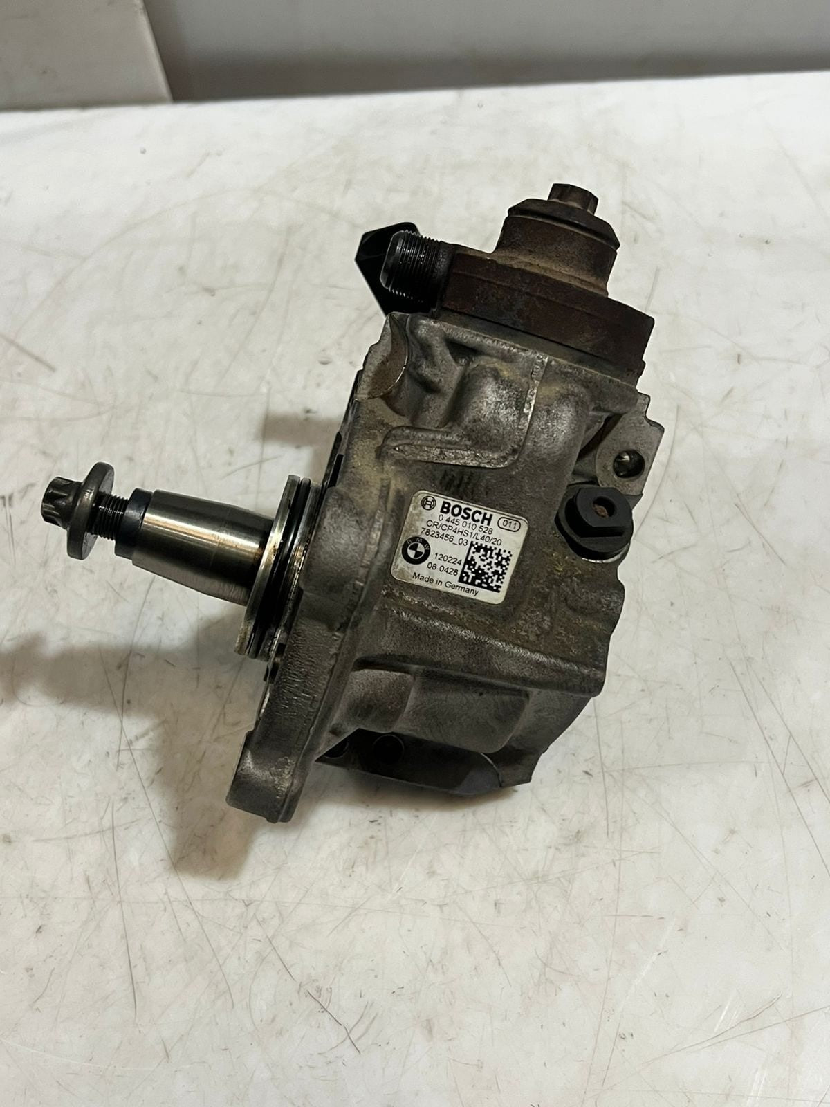BMW  F10 F20 F21 F30 N47S1 High Pressure Fuel Injection Pump 7823456 0445010528