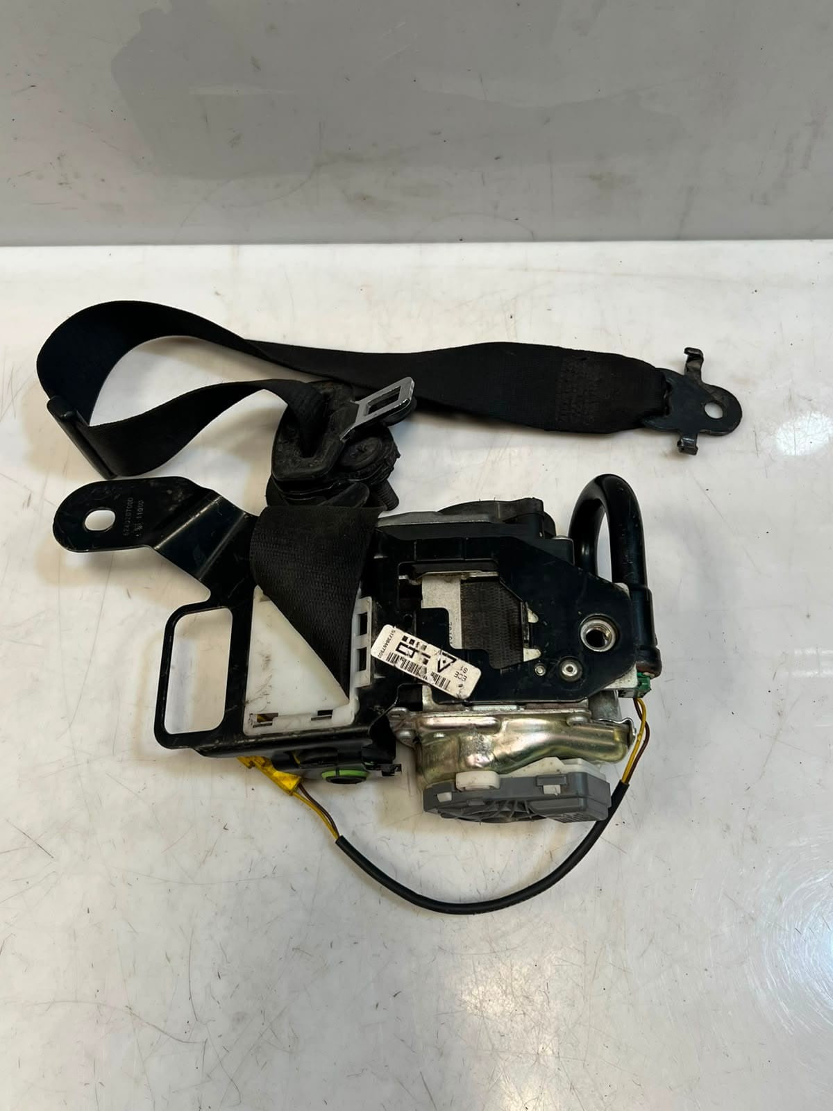 2013-2018 BMW X5 F15 X6 F16 Front LEFT Seat Belt 628641600 OEM