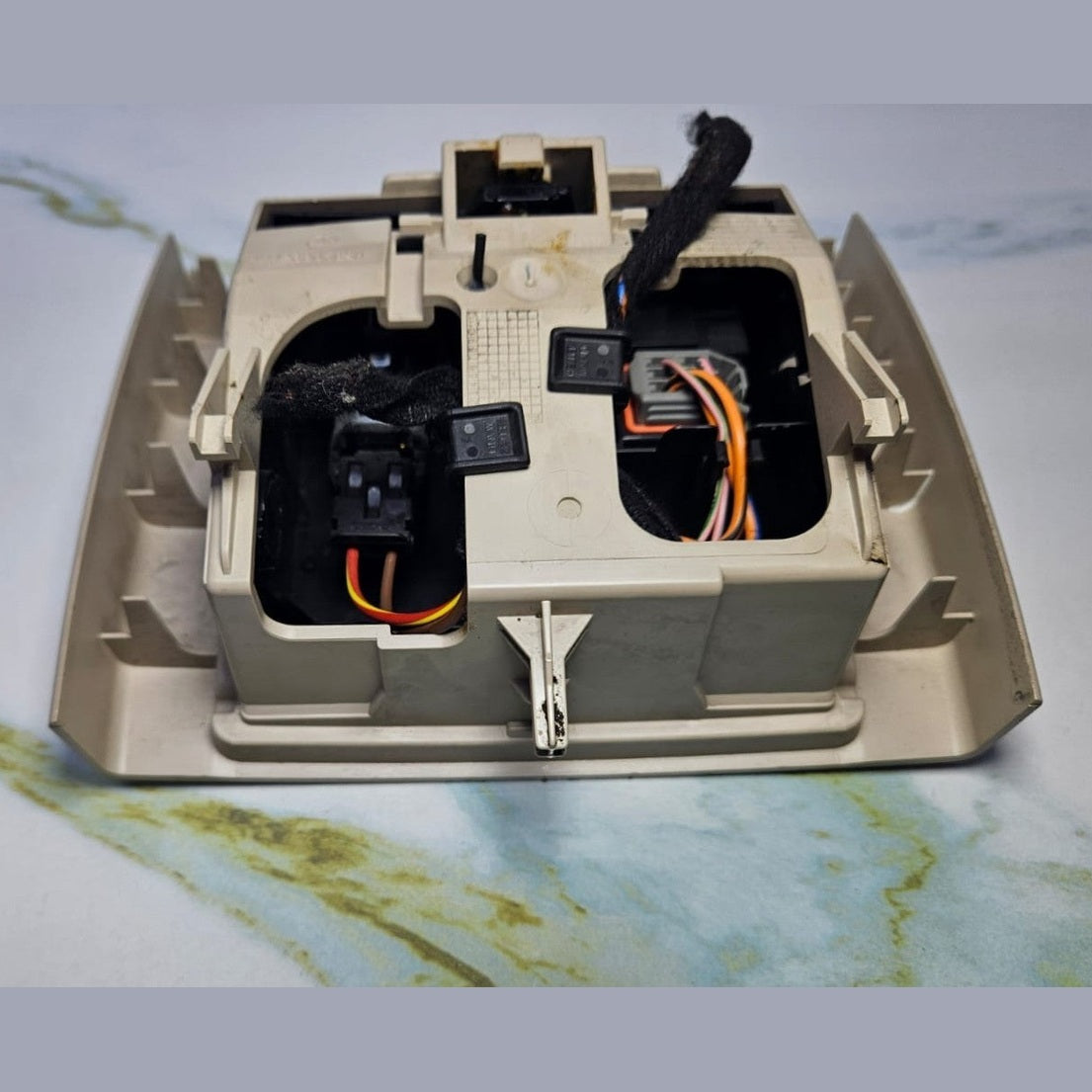 10-16 Mercedes W212 Rear Center Console Ashtray 12V Power Outlet A212 6805650
