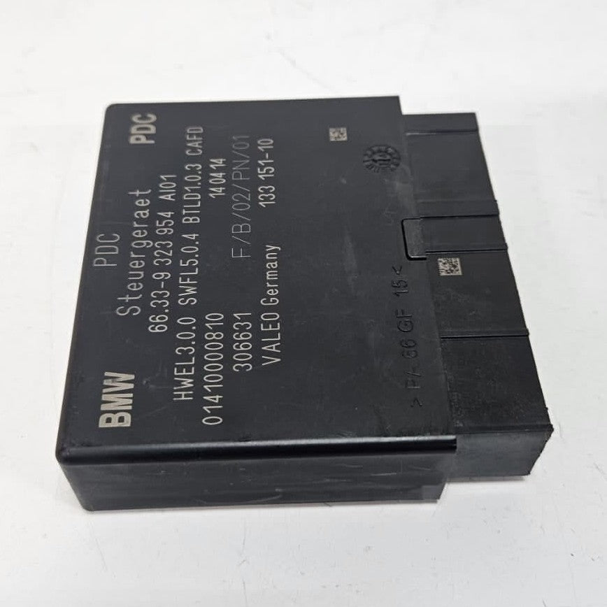 2013-2014 BMW 5 7 Series F10 F11 528i Pdc Control Module 9323954