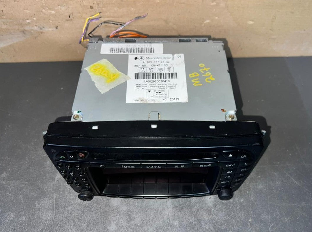 2003-2006 Mercedes W203 C-Class Radio Audio Head Unit CD Player A203 8272342 OEM