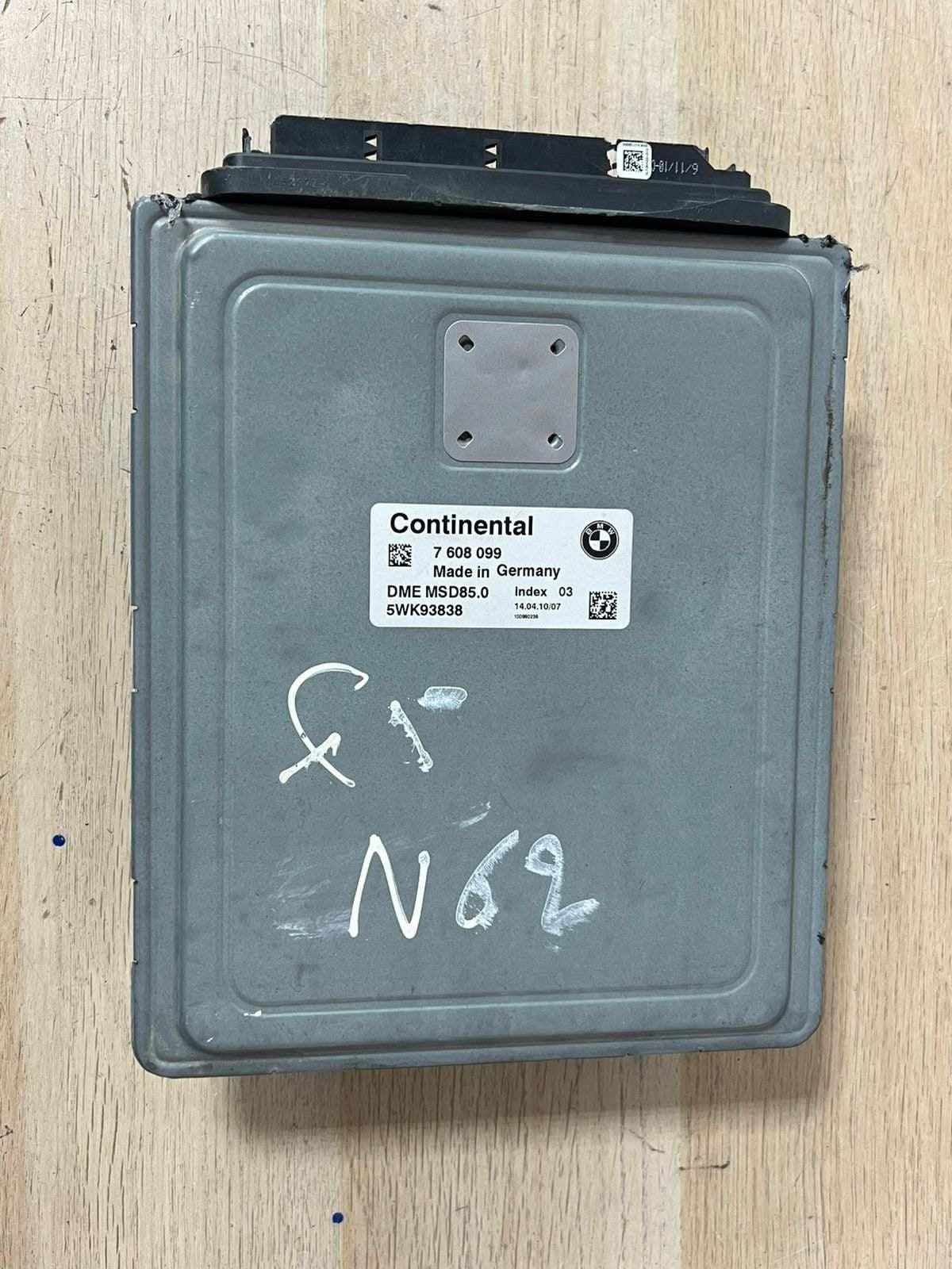 2009-2012 BMW 550i F10 N63 V8 Engine Control Module 7608099 ECU SET