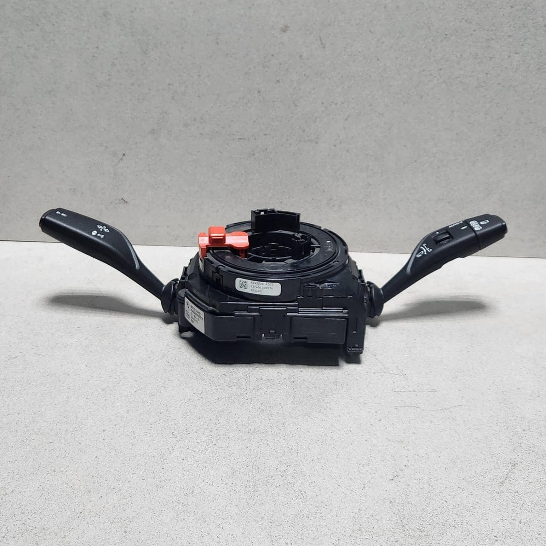 Genuine 2015-2020 BMW X1 Indicator Wiper Stalk Switch 6827370 X5 F15 F85 X1 X2