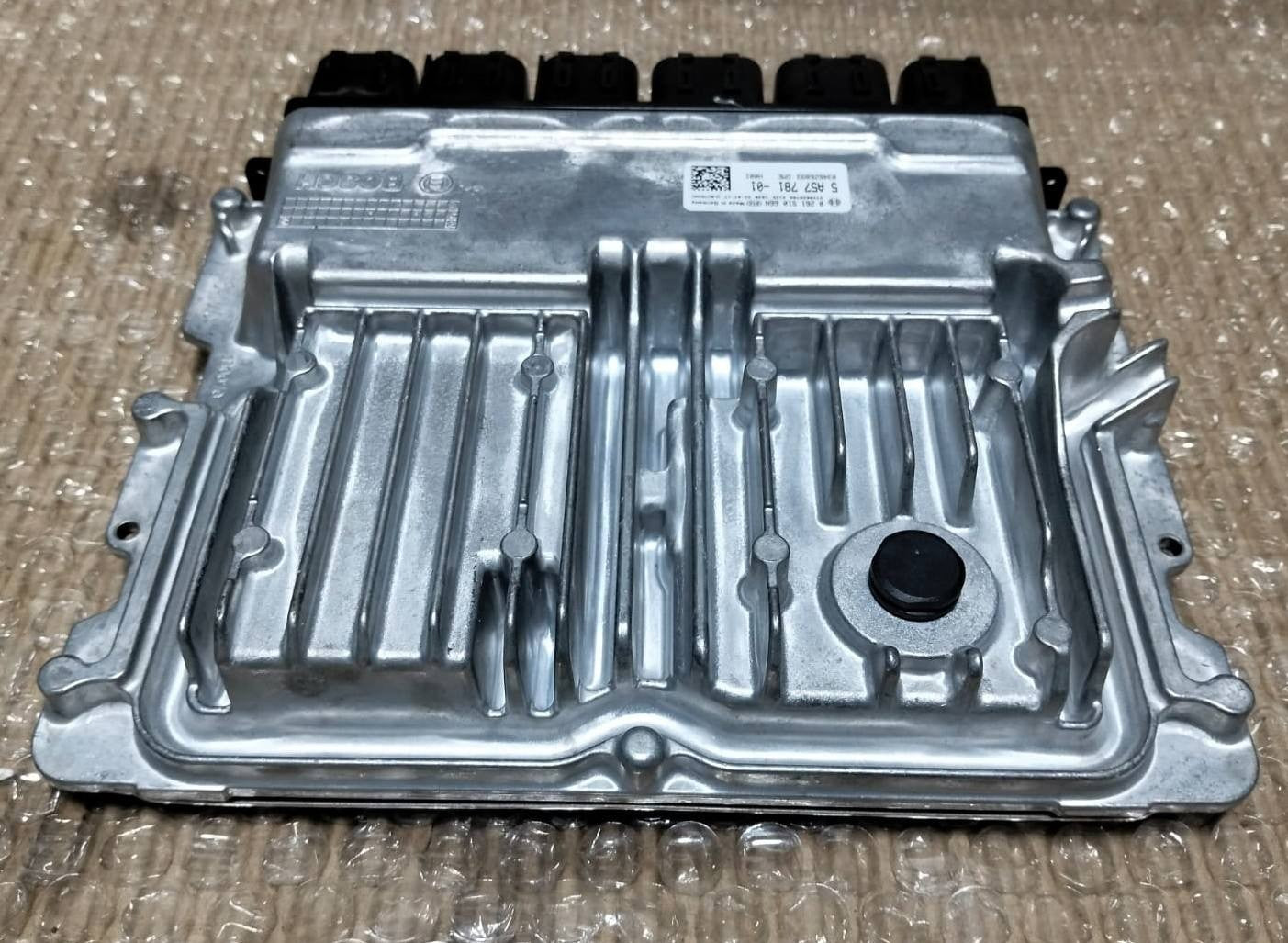 09/22 BMW 430i Engine Control Module 5A57781 G20 Sedan LCI BMW 330i B46 ECU SET