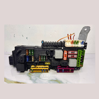 2012-2014 Mercedes-Benz C250 Rear Sam Relay Fuse Box Assy 204 9005601 W204 C-Cla