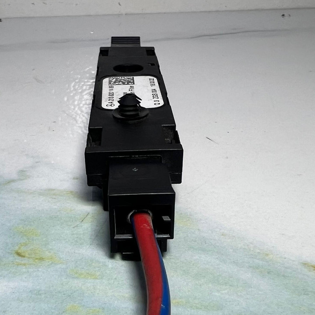 2016 Mercedes E200 Antenna Amplifier Interference Filter A2138201489 W213 E-Clas