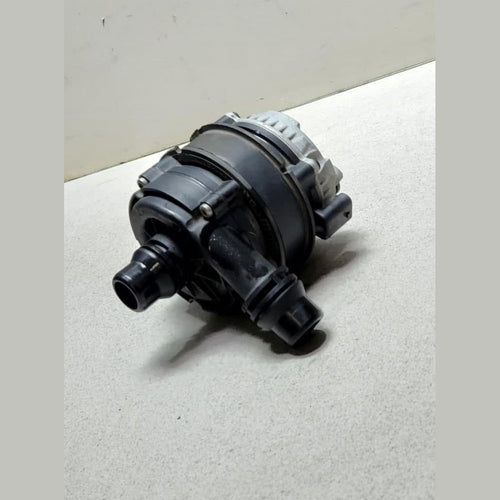 BMW Auxiliary Water Pump Electric 8637953 1, 2, 3, 4, 5 Series and M4 OEM