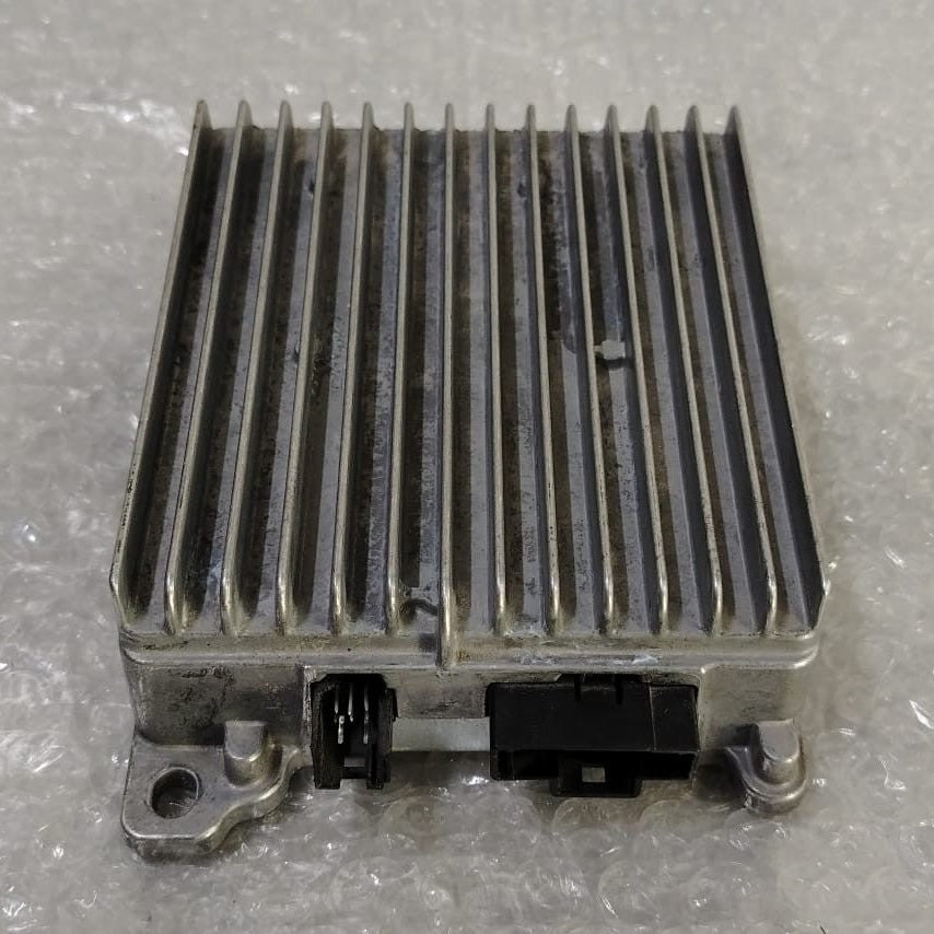 OEM BMW F11 F10 F12 F13 Battery Charger Module Battery Charge Modules 9240236