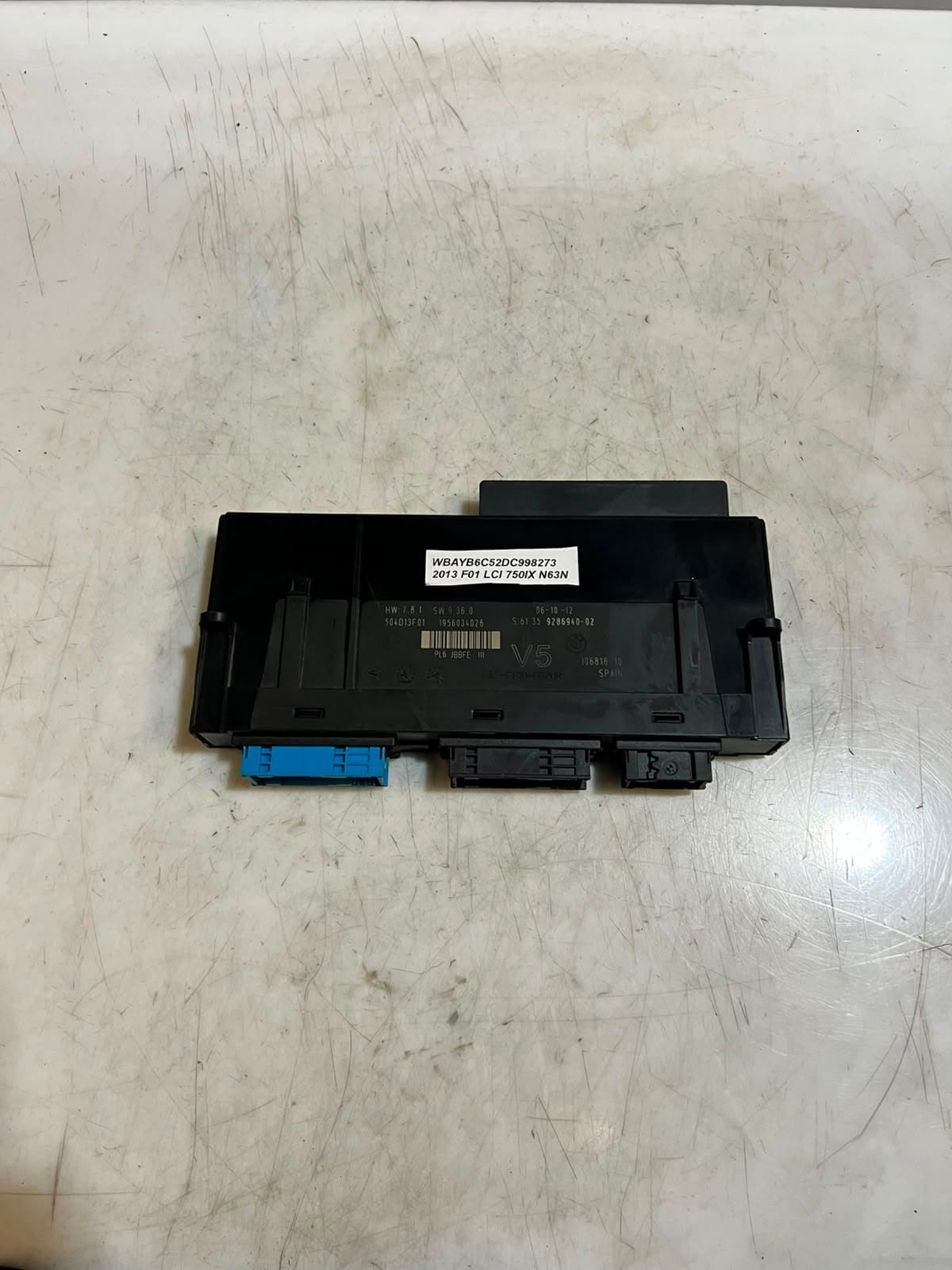 2011-2013 BMW F01 F02 F06 F10 F12 F13 528i Body Control Module 9286940 OEM