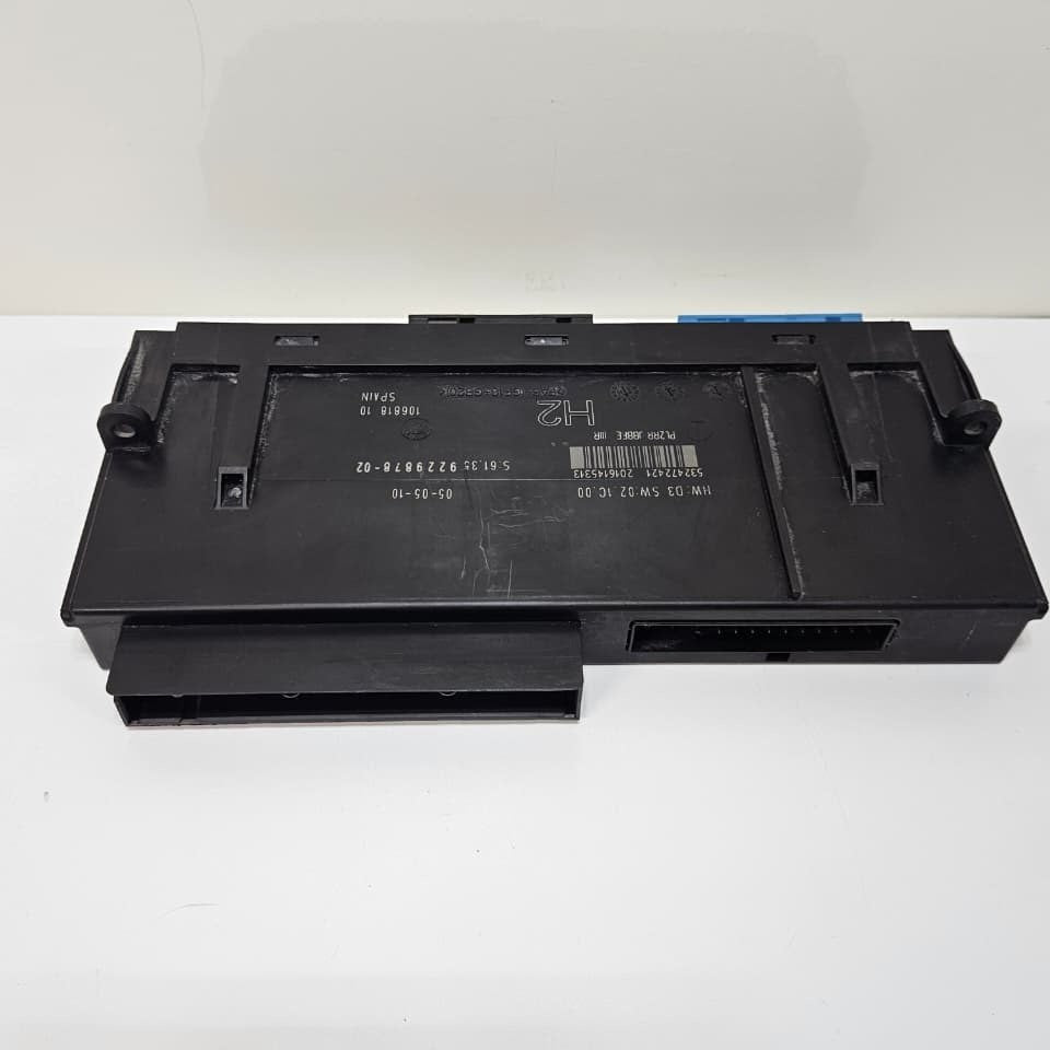 BMW E90 E91 Body Control Module 9229878