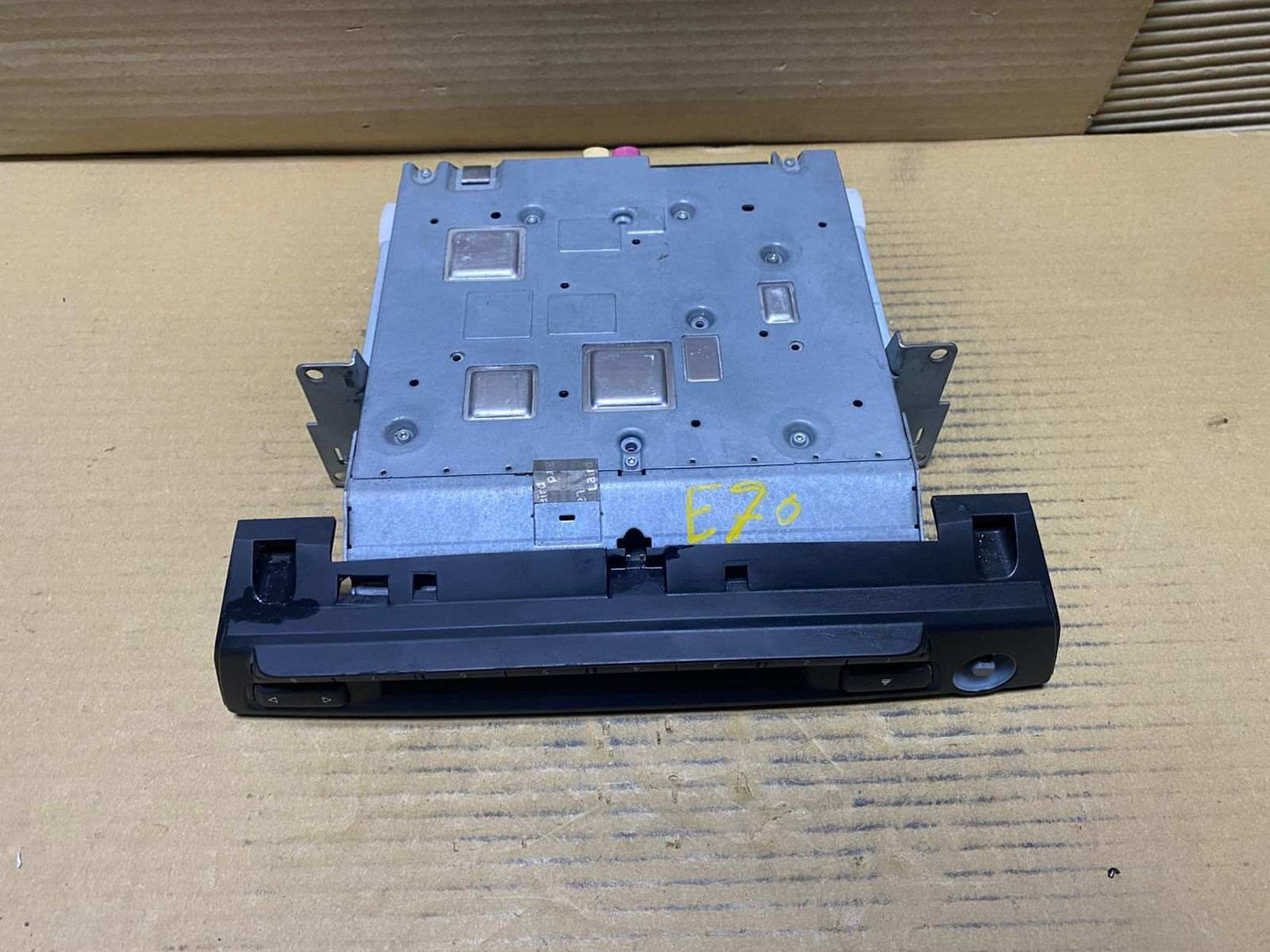 2010-2014 BMW X5 Cic Mid Audio System Head Unit 9258275 X5 E70 and X6 E71