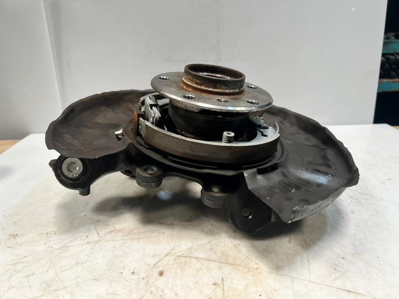 BMW 3 Series F30, F31, F35 Rear Wheel Hub Rear 6867262 OEM