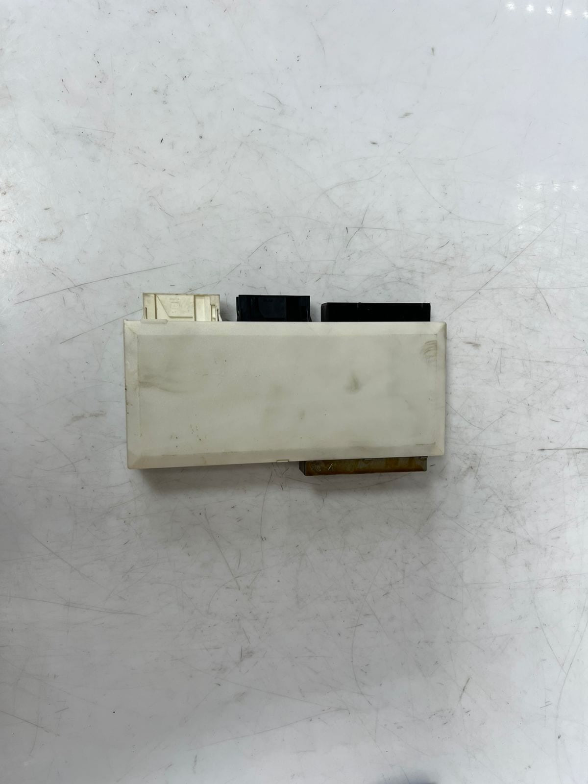 BMW 5 Series E39 GM3 LOW 12V Central Body Control Module 8378635 OEM