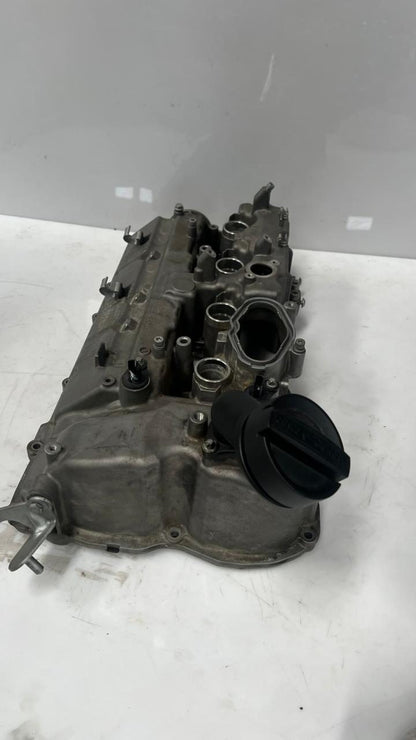 OEM right valve cover for 2012-2016 BMW F10 M5 with S63 engine. 7843506