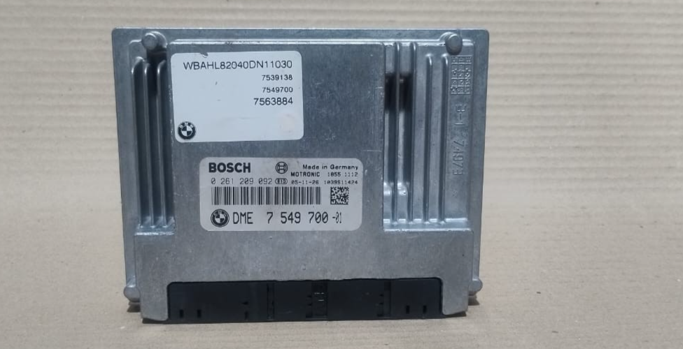 BMW E60 E61 E63 E64 E65 E66 5 6 7 series 5.0i N62 ENGINE DME CONTROL ECU 7549700