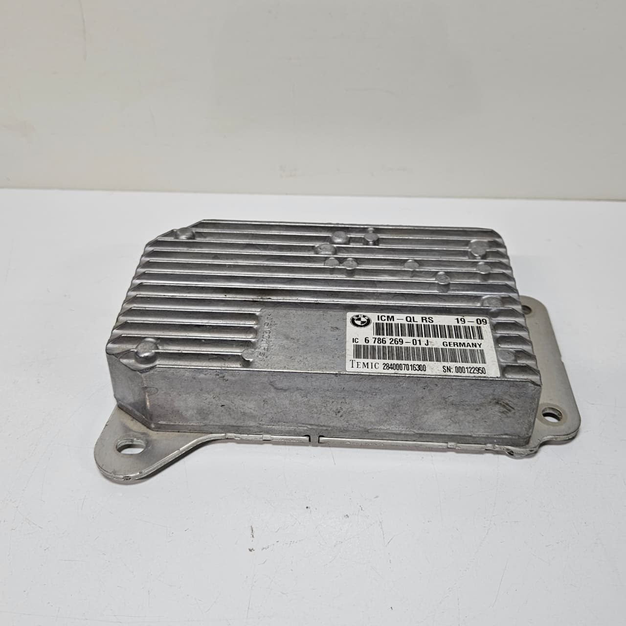 OEM BMW 5 Series F10 F11 ICM Control Module 6799576