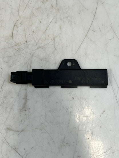 BMW F20, F21, F22, F30, F31, F35, F52, F87 Keyless Entry Antenna Module 9220831