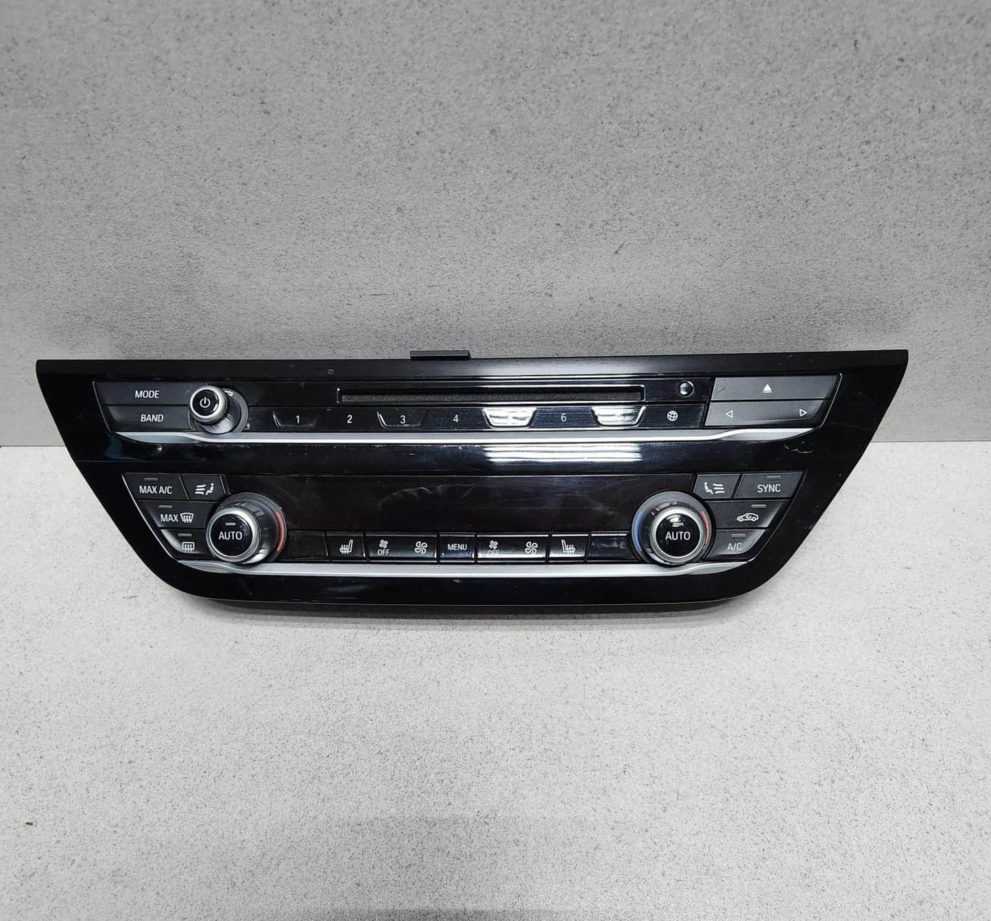 2018 BMW 540d xDrive Climate Control Switch Panel 6999402 530i 540i G30