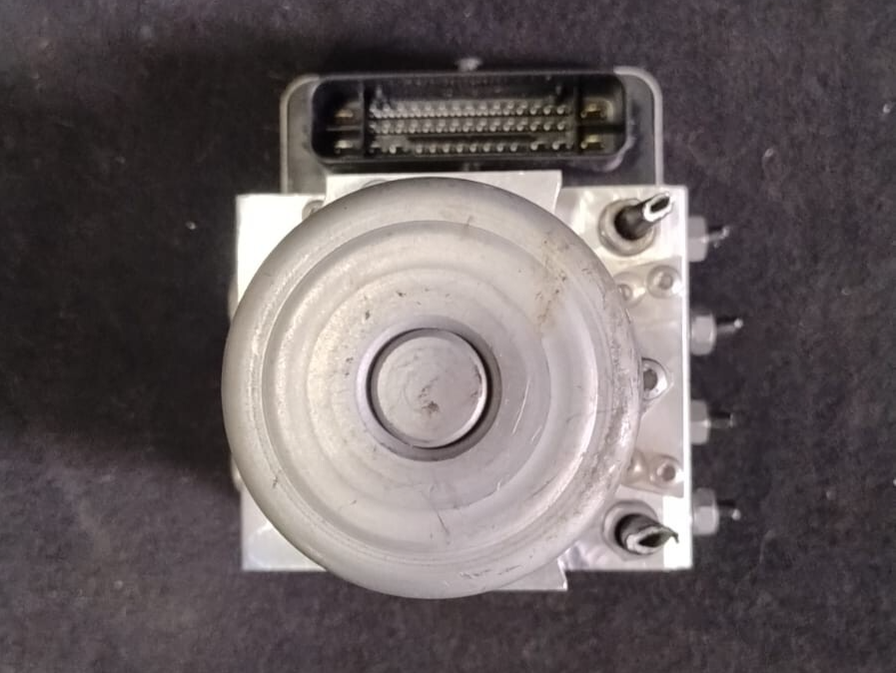 BMW 5 SERIES G30 G31 ABS PUMP CONTROL MODULE 6893764 OEM PRODUCT