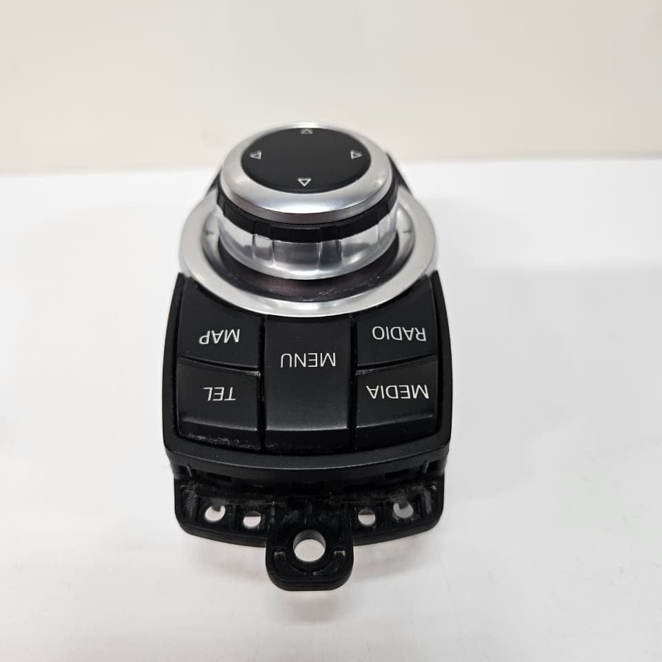 BMW F20 F21 F30 F31 F34 F10 F11 iDrive Media Controller 4 PIN 9267956 OEM