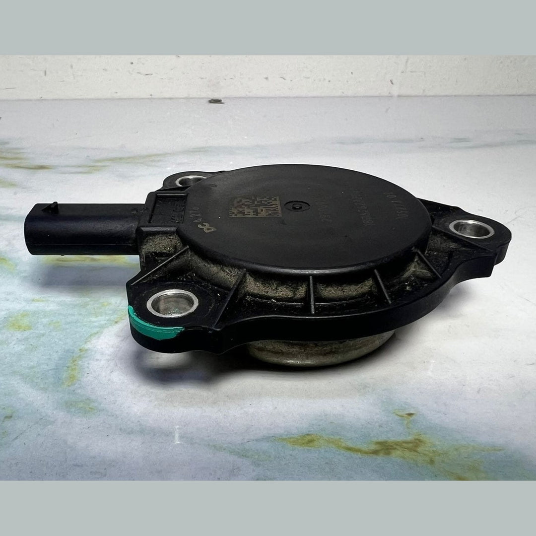 2019-2022 Mercedes-Benz A220 Camshaft Adjuster Magnet A2761560790