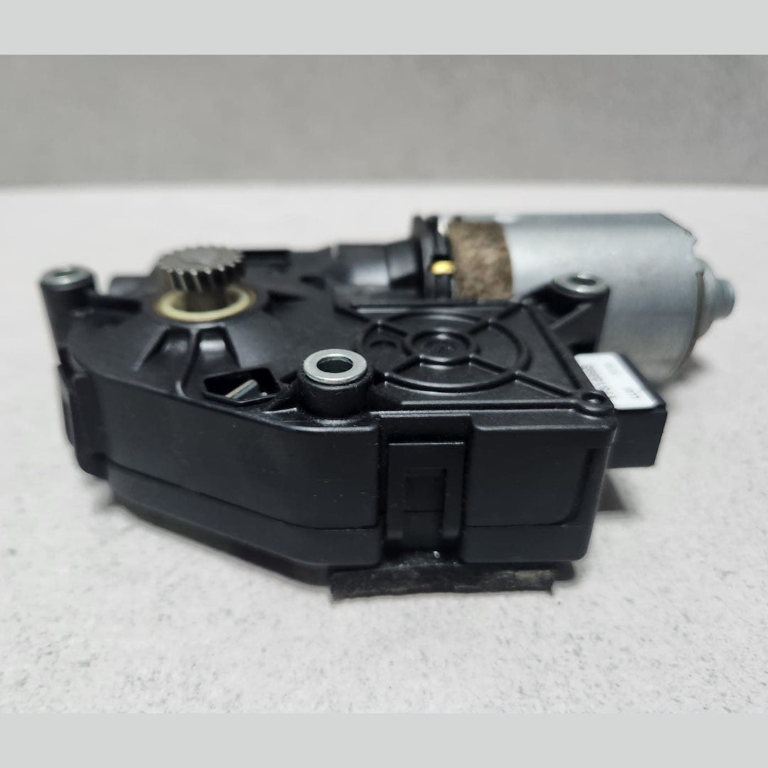 2011-2016 BMW 550i xDrive Sunroof Motor 7316535 5-Series F10