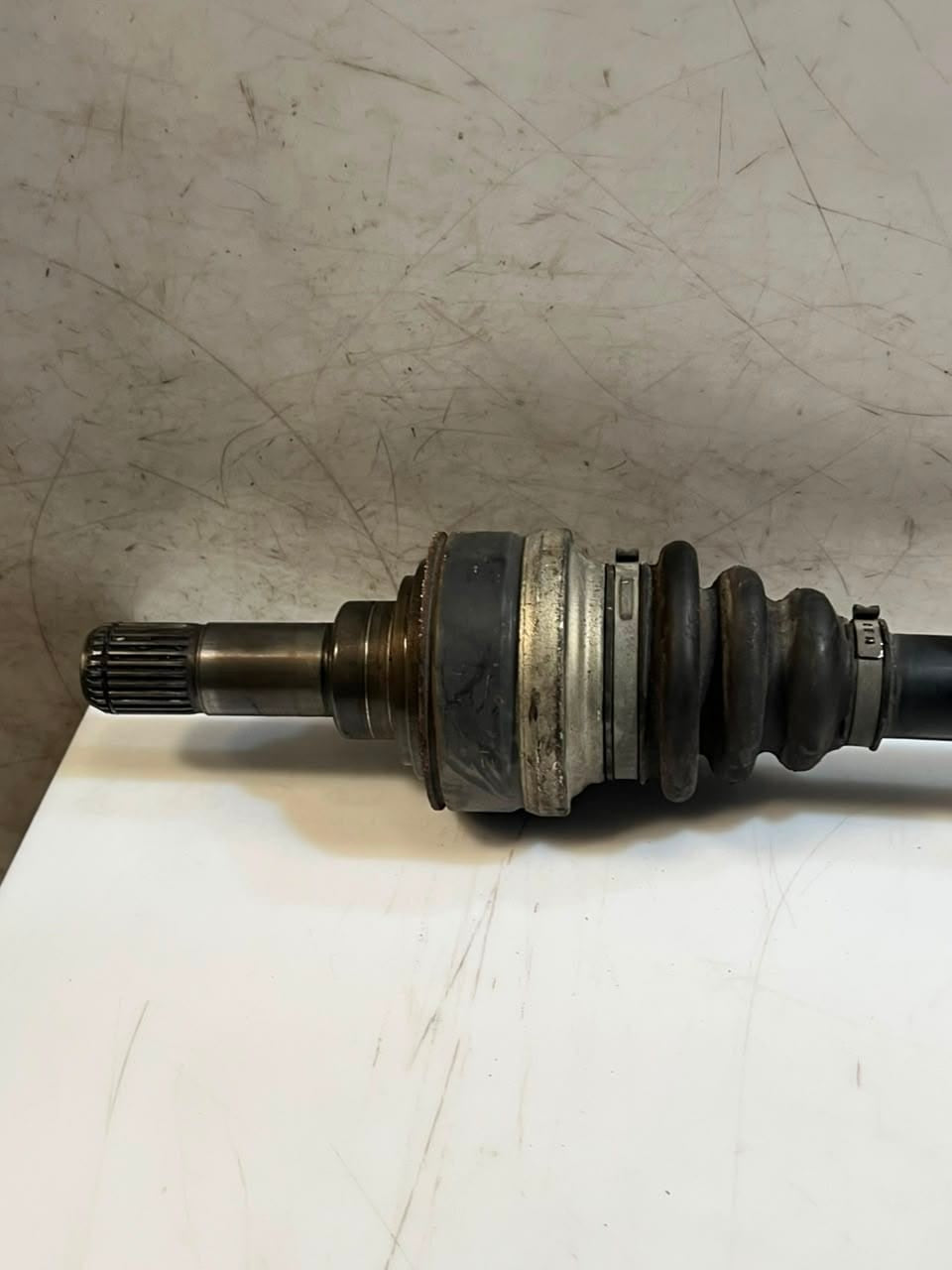 2010-2016 BMW 5 Series F10, F11 F07 528i Rear Left Drive Shaft 7581027 OEM