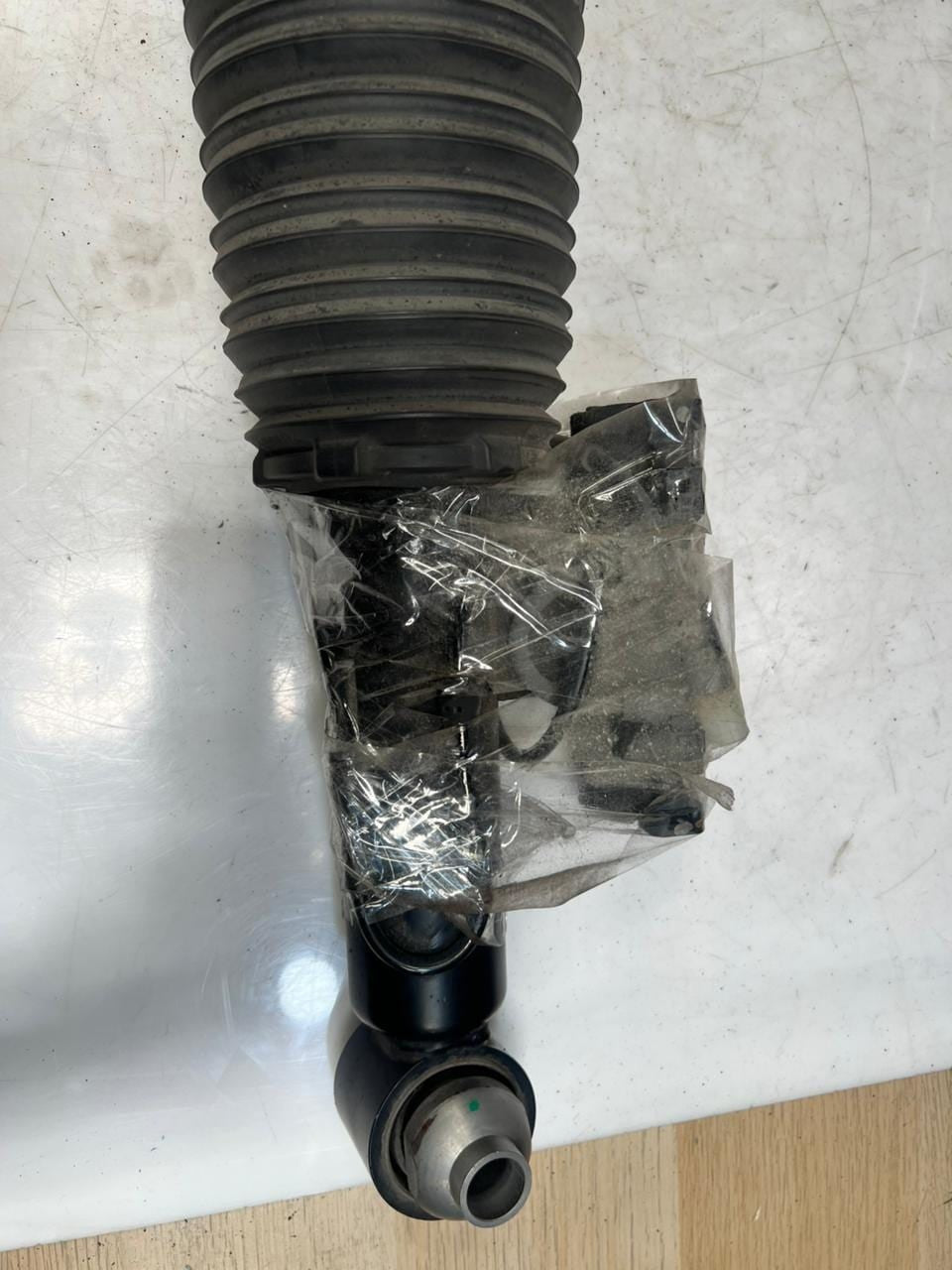 2016-2020 BMW 750 7 Series G11 G12 B7 Air Suspension Strut Rear Left 6874593 OEM