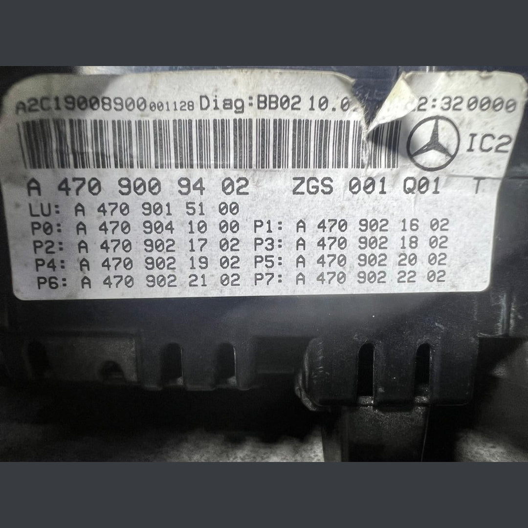 2017-2020 Mercedes-Benz W470 X-Class Instrument Cluster Speedometer A470 9009402