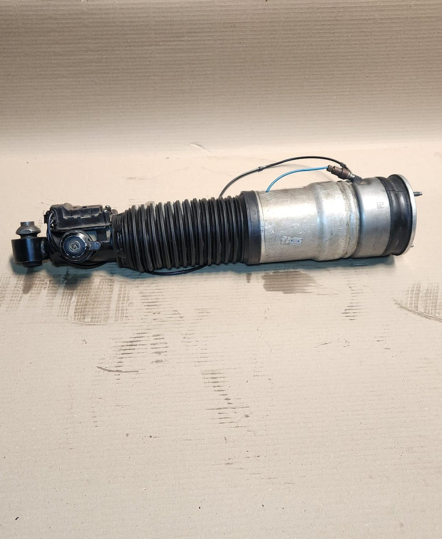 2013-15 BMW 740i 7 Seri F01 F02 F03 F04 Rear Left Air Suspension Strut 6858811 