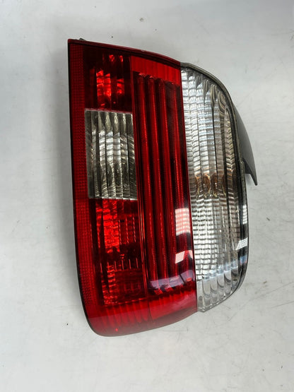 2001 BMW 530i 5 Series E39 sedan RIGHT SIDE Tail Light Assembly 6902528 OEM