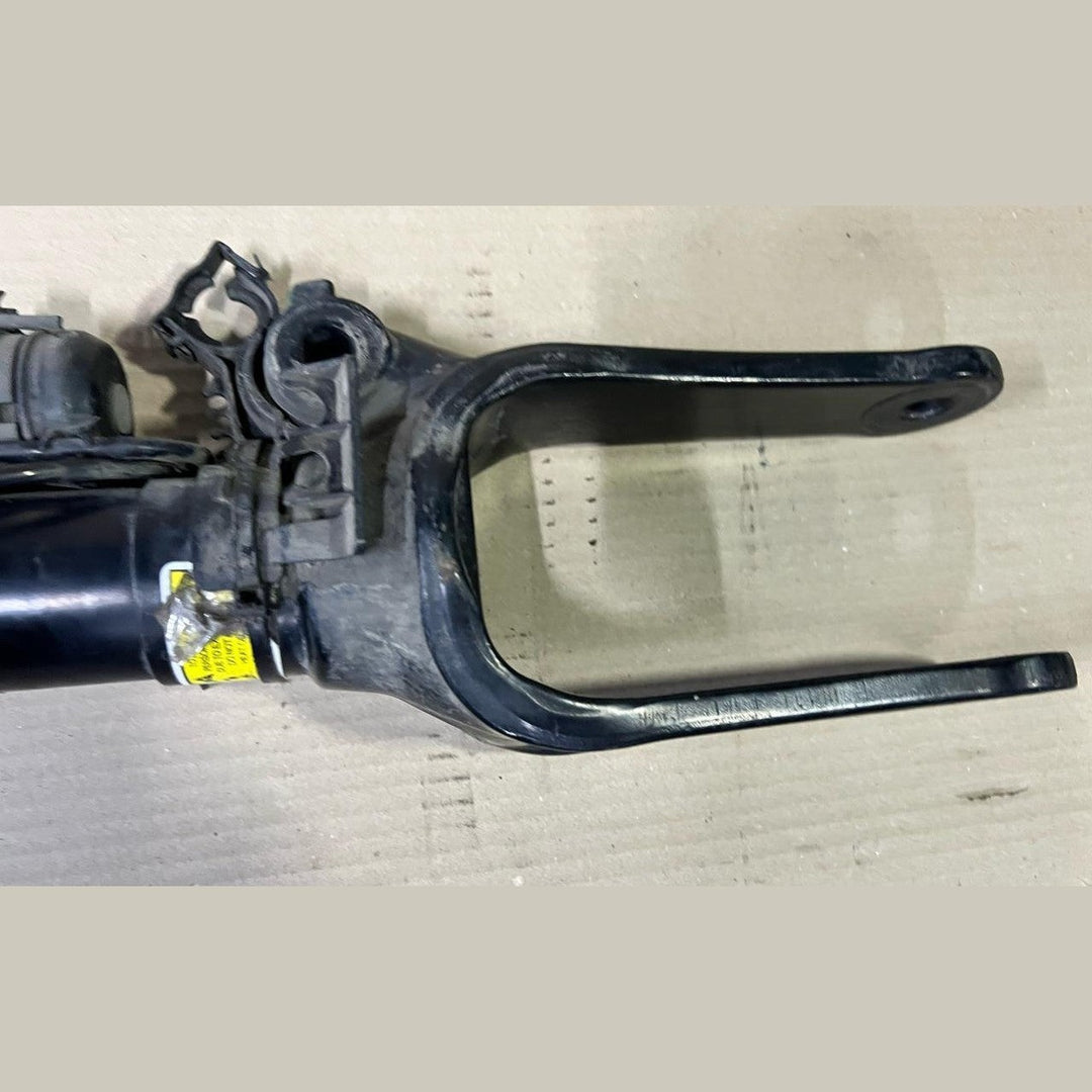 Mercedes W164 GL350 GL450 Front Right Side Air Suspension Shock Absorber Strut