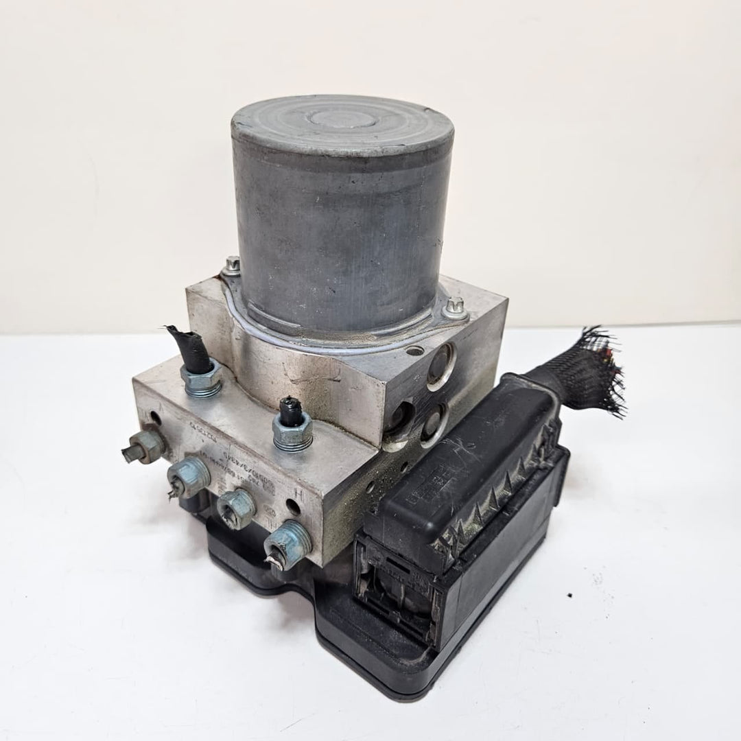OEM BMW 5 6 7 Series F10 F11 F06 F12 F13 F01 ABS Pump 6881309